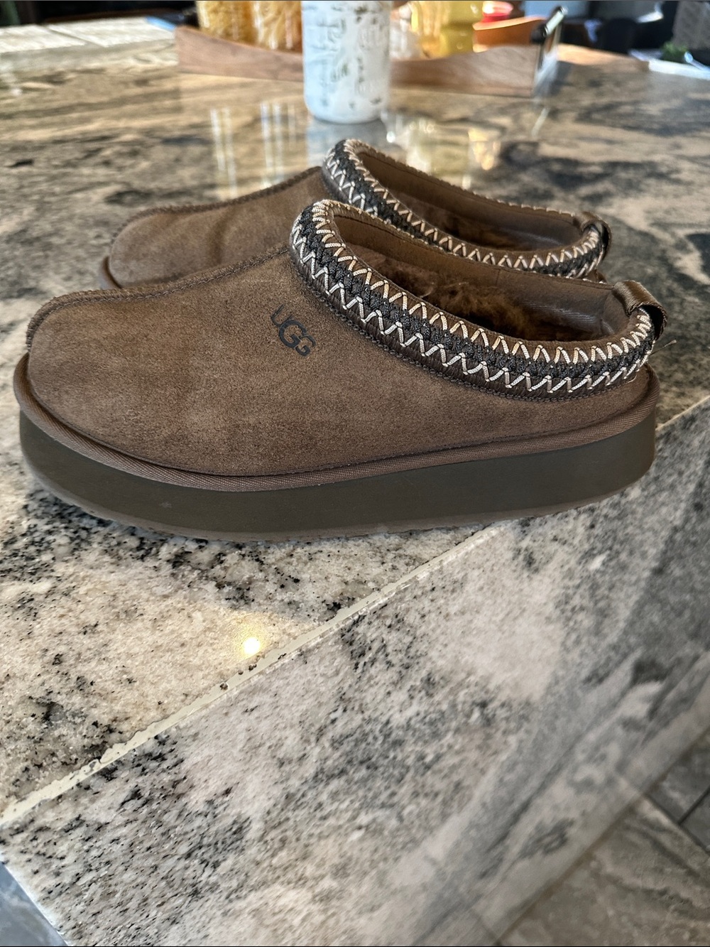 UGG  Tazz
platform - Picture 3 of 13